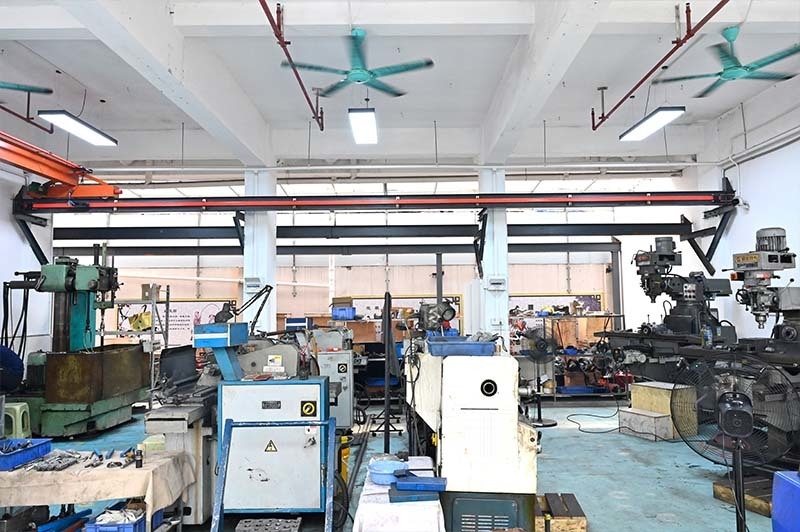 Guangzhou Tieqi Construction Machinery Co., Ltd. üretici üretim hattı