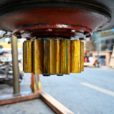 Kato 1430-1 Kazıcı Swing Gearbox Gezegen Redüksiyon Dayanıklı