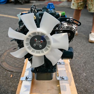 Orijinal Kubota D782 Motor Montajı D782-ET05_CN4 Dizel Motor Motoru 9.8kw 2300 Rpm Ekskavatör Parçaları İçin