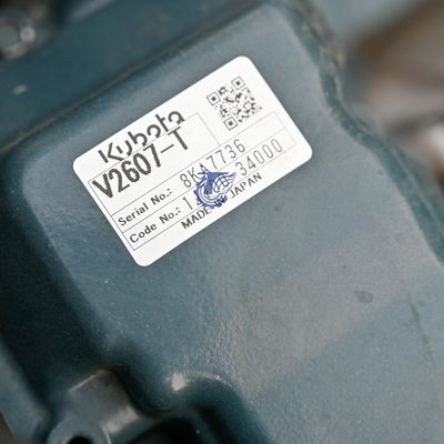 Kubota V2607-T Dizel Motor V2607-DI-T-E3B Dikey Su Soğutucu