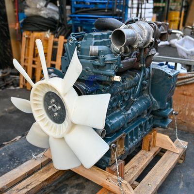 Kubota V2607-T Dizel Motor V2607-DI-T-E3B Dikey Su Soğutucu