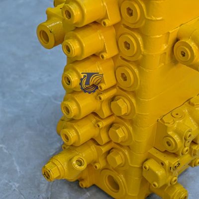 723-57-12306 723-56-11200 723-57-11700 PC120-6 PC130-7 Mini Ekskavatör için Excavator Ana Kontrol Valf Montajı