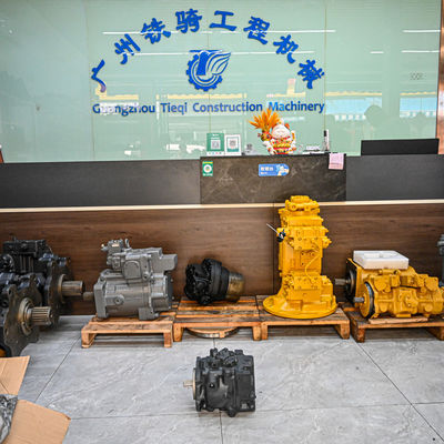 708-1U-01112 708-1U-04113 Komatsu WB93R 95R 97R WB93R-5E0 708-1U-00111 Hidrolik Piston Fan Gear Pompası