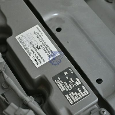 Yeni orijinal ISUZU 4JJ1 motor montajı Hitachi SANY Sumitomo kazıcı parçaları için dizel motor