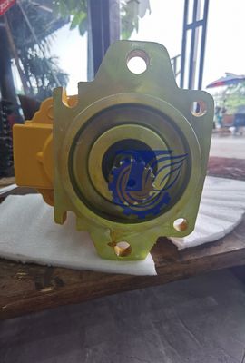 7081G00110 7081H00050 7055131210 Hidrolik Dişli Pompası Ana Pompası Komatsu için PC4000-6 PC4000 Ekskavatör Parçaları Sonrası Orijinal Orijinal